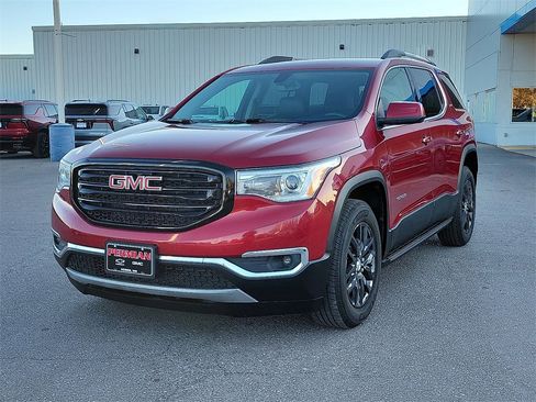 Used 2019 GMC Acadia SLT w/ LPO, Black Accent Package image 4