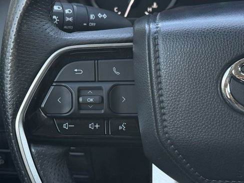 Used 2023 Toyota Tundra Limited w/ Power Package AWD/4WD image 14