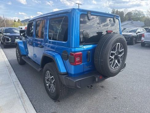Certified 2026 Jeep Wrangler Unlimited Sahara w/ Safety Group AWD/4WD image 4