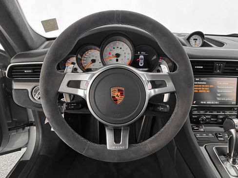 Used 2016 Porsche 911 GT3 image 11