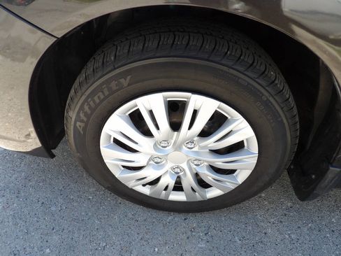 Used 2013 Honda Civic LX image 5