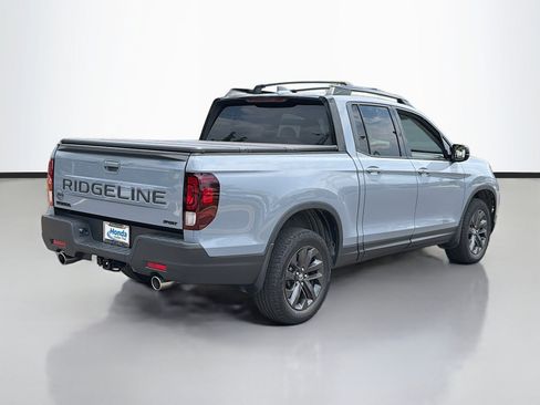 Used 2024 Honda Ridgeline Sport image 5