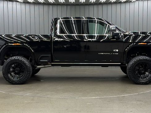 Used 2026 GMC Sierra 3500 Denali Ultimate AWD/4WD image 6