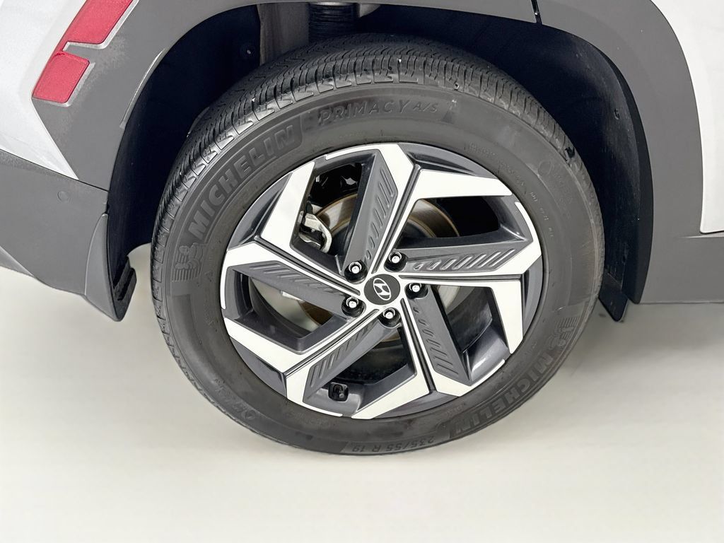 Used 2024 Hyundai Tucson Limited AWD/4WD image 32