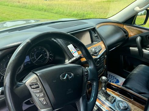 Used 2014 INFINITI QX80 4WD w/ Theater Package image 17