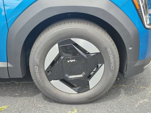New 2026 Kia EV9 Wind AWD/4WD image 17