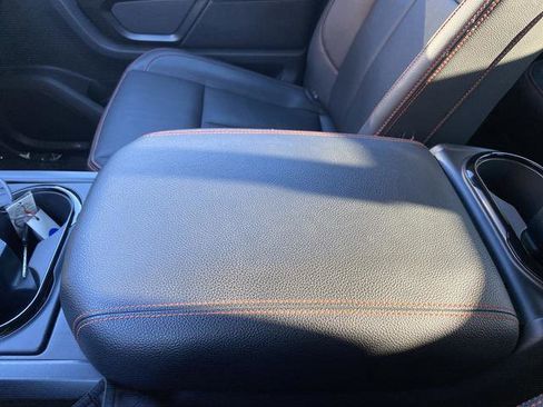 Used 2024 Nissan Titan PRO-4X w/ Pro-4x Convenience Package image 20