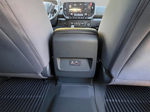 New 2026 Nissan Frontier SV image 9