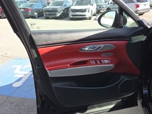 Used 2023 Genesis GV70 2.5T w/ Sport Prestige Package image 10