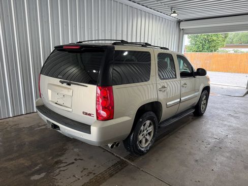 Used 2007 GMC Yukon SLT w/ SLT Preferred Equipment Group RWD image 5