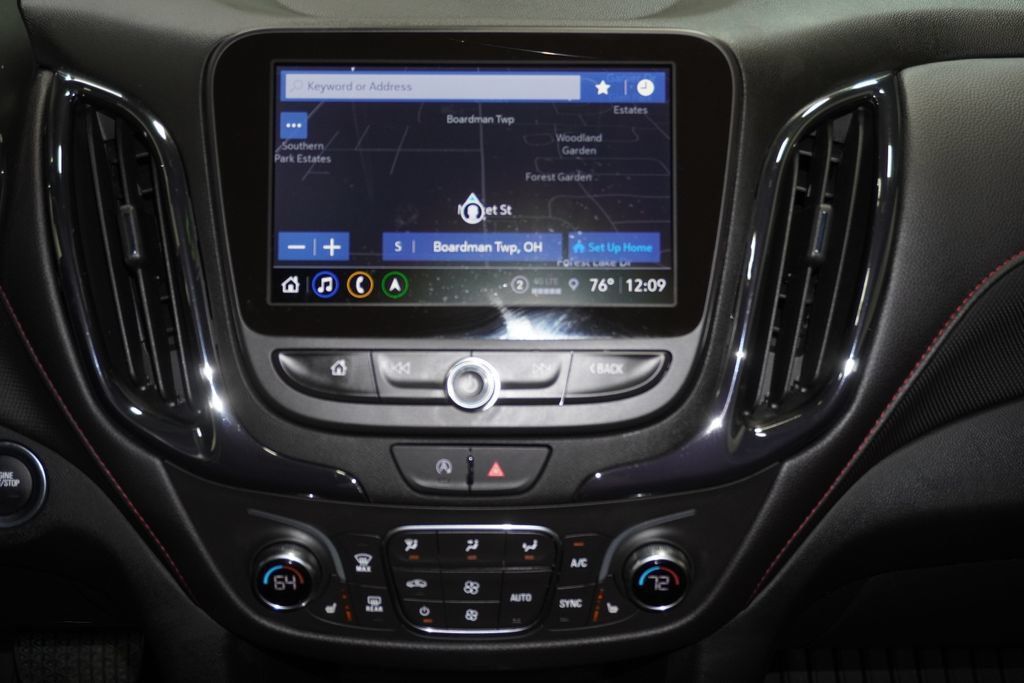 Used 2024 Chevrolet Equinox RS FWD image 18