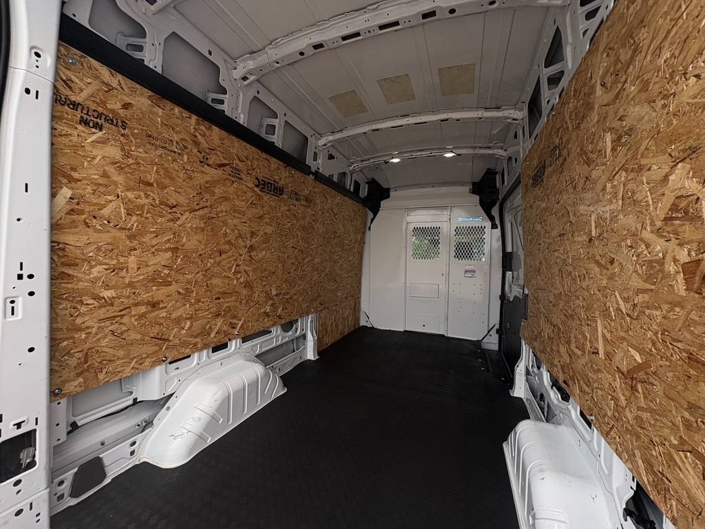 Used 2025 Ford Transit 250 148 High Roof AWD image 20