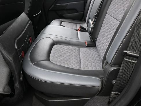 Used 2019 Chevrolet Colorado Z71 RWD image 33