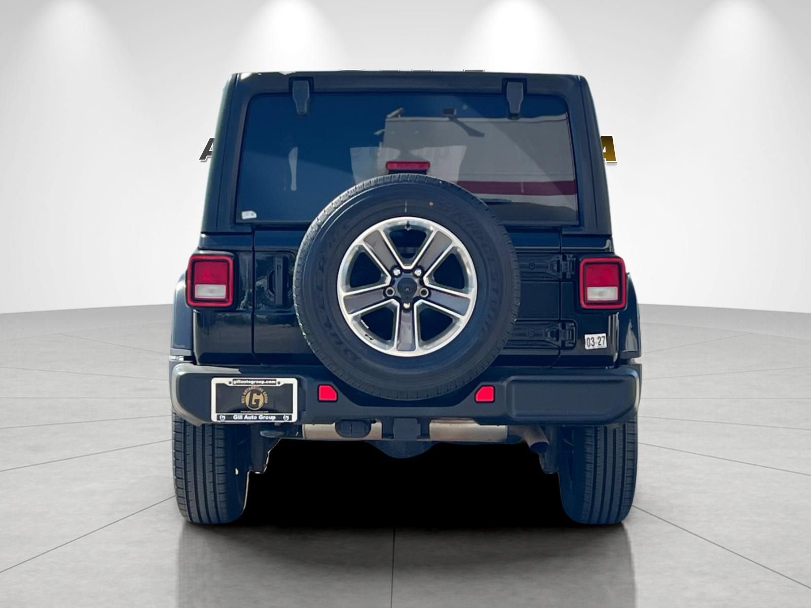 Used 2023 Jeep Wrangler Unlimited Sahara w/ Cold Weather Group AWD/4WD image 4
