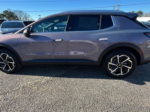 New 2026 Chevrolet Equinox EV LT image 8