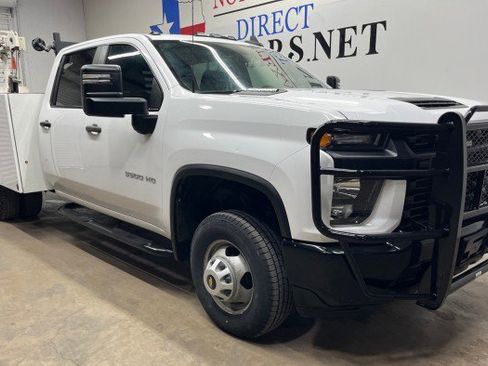 Used 2020 Chevrolet Silverado 3500 W/T w/ WT Convenience Package AWD/4WD image 3