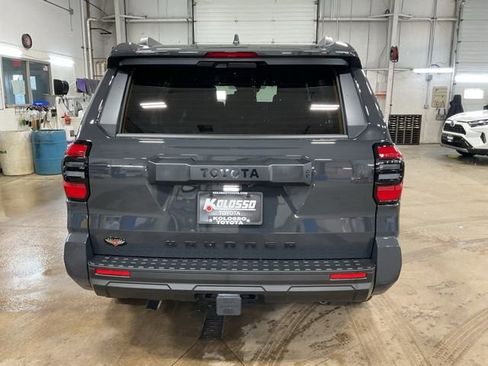 New 2026 Toyota 4Runner SR5 image 5