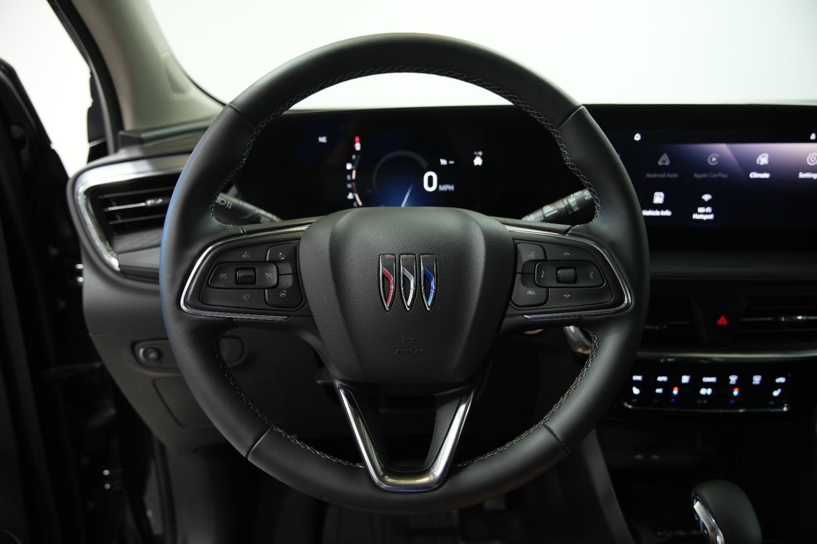 Used 2026 Buick Encore GX Avenir w/ Avenir Technology Package AWD/4WD image 34