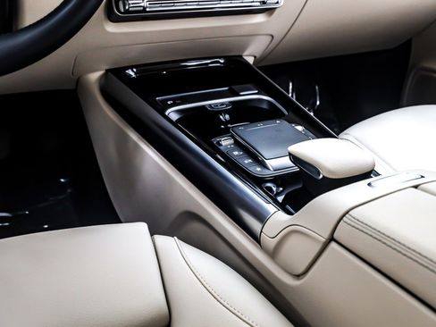 Used 2022 Mercedes-Benz GLA 250 image 7