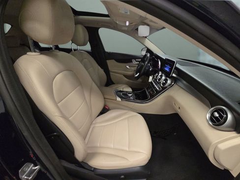 Used 2018 Mercedes-Benz C 300 Sedan w/ Premium Package image 8