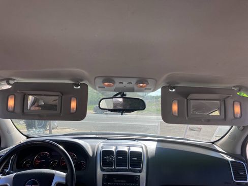 Used 2010 GMC Acadia SL image 23