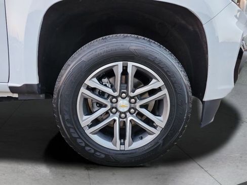 Certified 2022 Chevrolet Colorado W/T w/ Custom Special Edition image 27