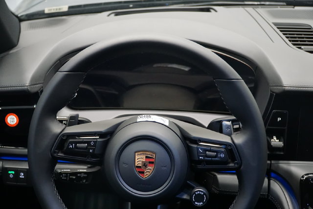 New 2026 Porsche Panamera 4 AWD/4WD image 18