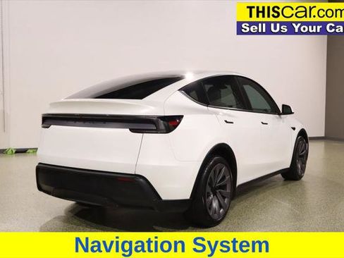 Used 2026 Tesla Model Y 2WD image 7