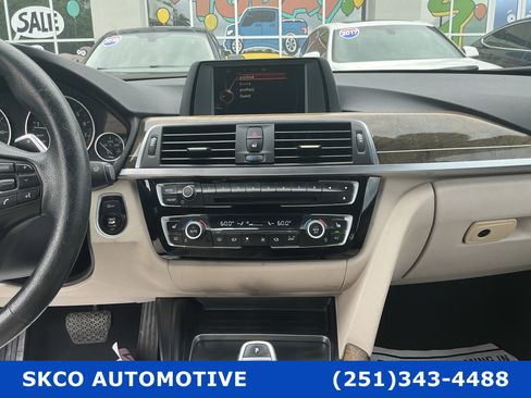 Used 2016 BMW 328i xDrive Sedan AWD/4WD image 16