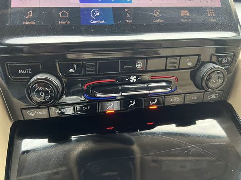 Used 2022 Jeep Grand Cherokee L Limited image 8