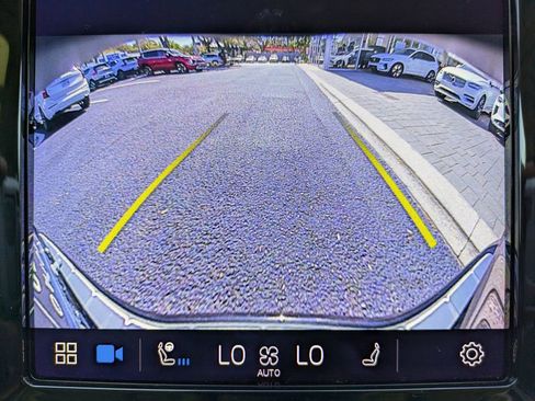 Used 2023 Volvo XC60 B5 Ultimate w/ Climate Package AWD/4WD image 27