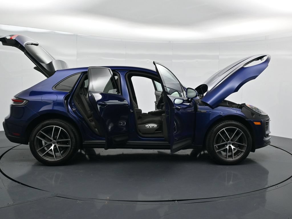 Certified 2026 Porsche Macan AWD/4WD image 21