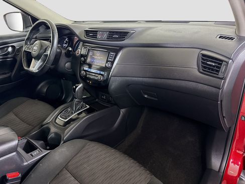 Used 2020 Nissan Rogue SV FWD image 30