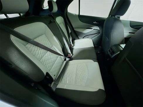 Used 2020 Chevrolet Equinox LT image 24