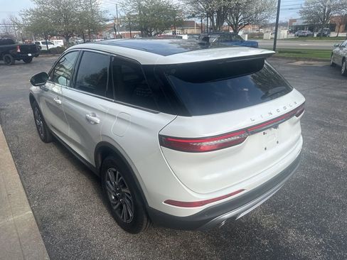 Used 2023 Lincoln Corsair FWD w/ Equipment Group 101A image 4