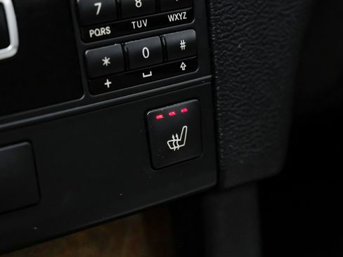 Used 2013 Mercedes-Benz E 350 4MATIC Sedan w/ Premium 1 Pkg image 27