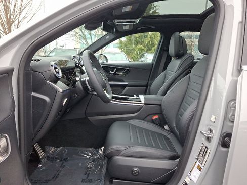 New 2026 Mercedes-Benz GLC 300 4MATIC image 11