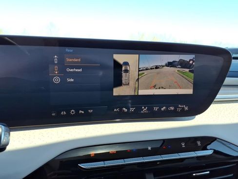 Used 2025 Buick Enclave Avenir w/ Super Cruise Package FWD image 15