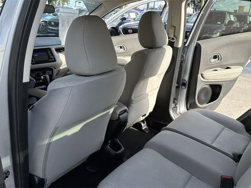 Used 2020 Honda HR-V LX image 35