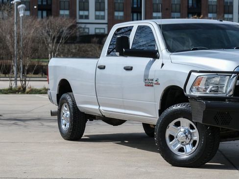 Used 2016 RAM 2500 Tradesman w/ Chrome Appearance Group image 2