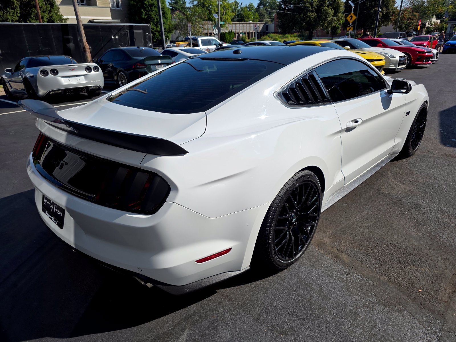 Used 2017 Ford Mustang GT Premium w/ GT Performance Package RWD image 51