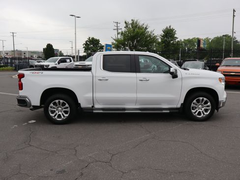 Used 2023 Chevrolet Silverado 1500 LTZ AWD/4WD image 11