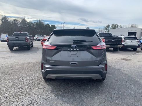 Used 2024 Ford Edge SEL image 7