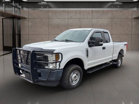 Used 2018 Ford F250 XL w/ Power Equipment Group AWD/4WD image 7