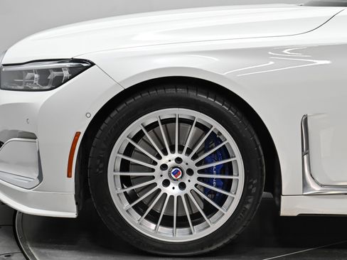 Used 2022 BMW ALPINA B7 xDrive w/ Luxury Rear Seating Package AWD/4WD image 68