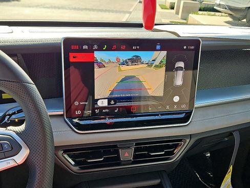 New 2026 Volkswagen Tiguan SE R-Line image 15