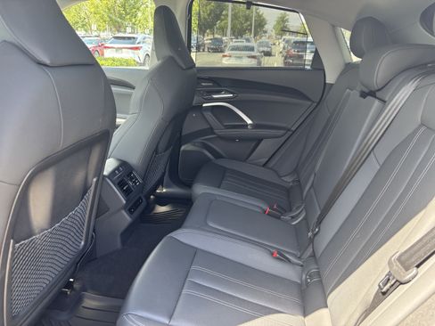 Used 2025 Audi Q5 Prestige w/ 20" Wheel Package AWD/4WD image 31