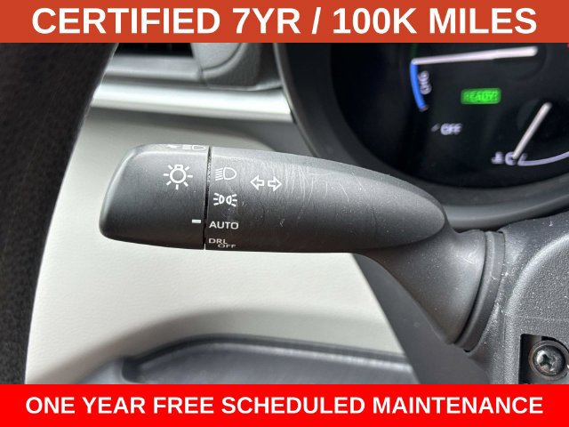 Used 2023 Toyota Sienna LE w/ LE Plus Package FWD image 27