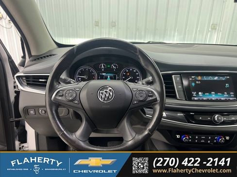 Used 2018 Buick Enclave Premium w/ LPO, Hit The Road Package AWD/4WD image 28