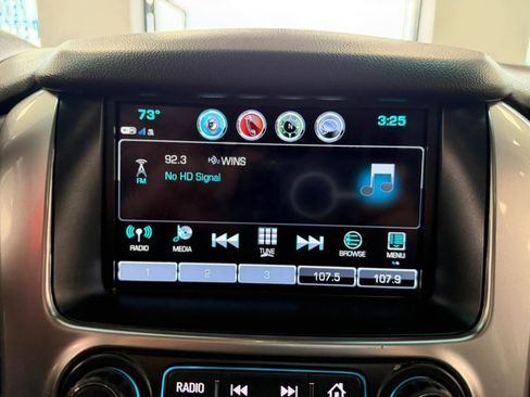 Used 2020 Chevrolet Suburban LT image 52